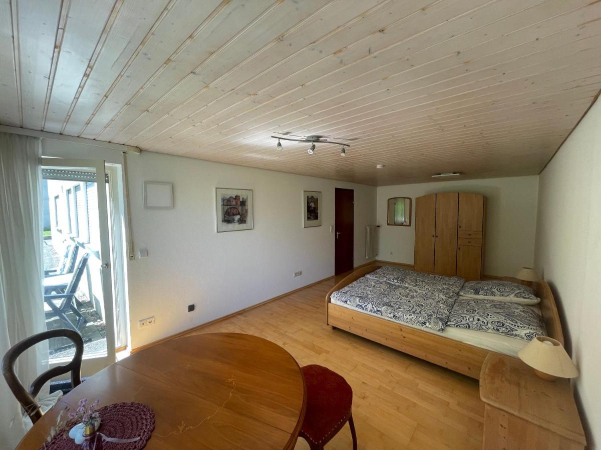 2-Zimmer-Nichtraucher-Ferienwohnung Strobel Τούμπινγκεν Εξωτερικό φωτογραφία